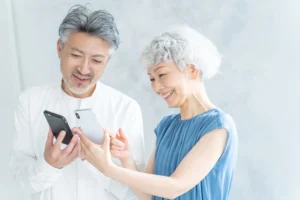 市場規模は100兆円超！ シニアの心をつかむWeb制作とSNS活用事例